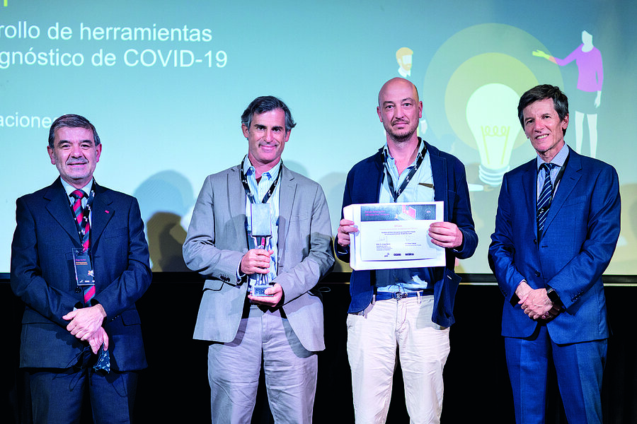 imagen de El laboratorio ATGen se adjudicó el Premio Innovación 100 años de PwC por desarrollos para el diagnóstico de Covid-19