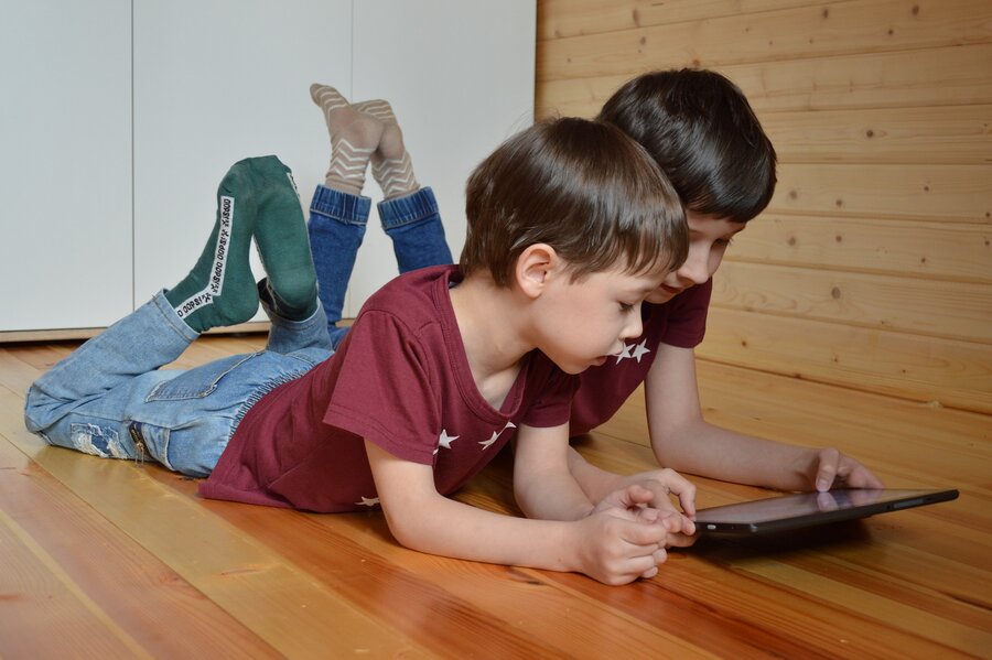 imagen de Tres de cada cuatro niños menores de cinco años usa Internet