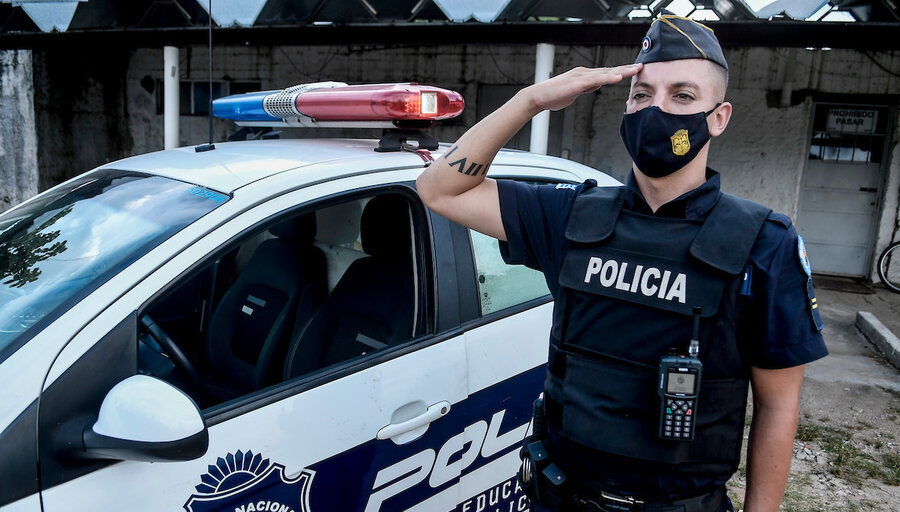 imagen de El Ministerio del Interior eliminó la prohibición de tatuajes a postulantes a policías