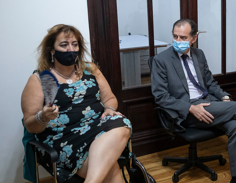 imagen de Inspección oficial concluye que Manini Ríos, su esposa y su suegro son colonos propietarios, por más que lo negaron, y les atribuye irregularidades