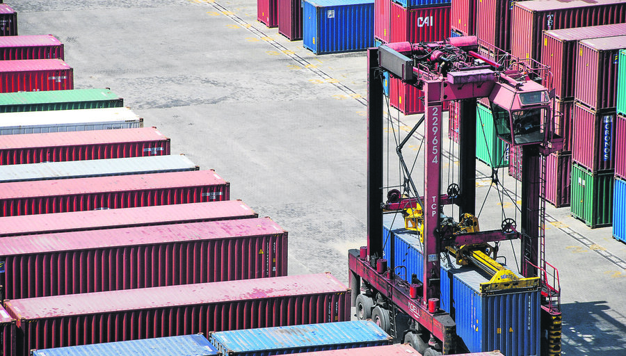 imagen de Gobierno hace caja con el aumento del comercio exterior, aunque la rebaja de aranceles amenazan esa recaudación